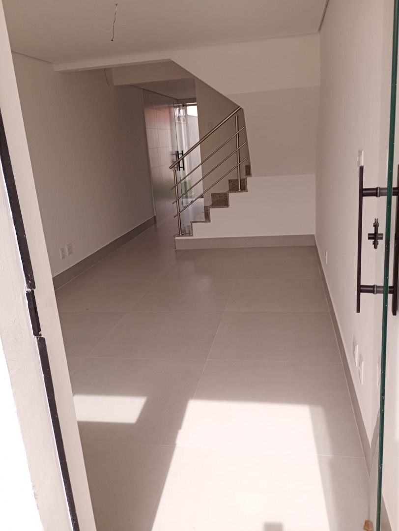 Casa com 2 suíte à venda, 109 m² por R$ 589.000 - Santa Mônica - Belo Horizonte/MG