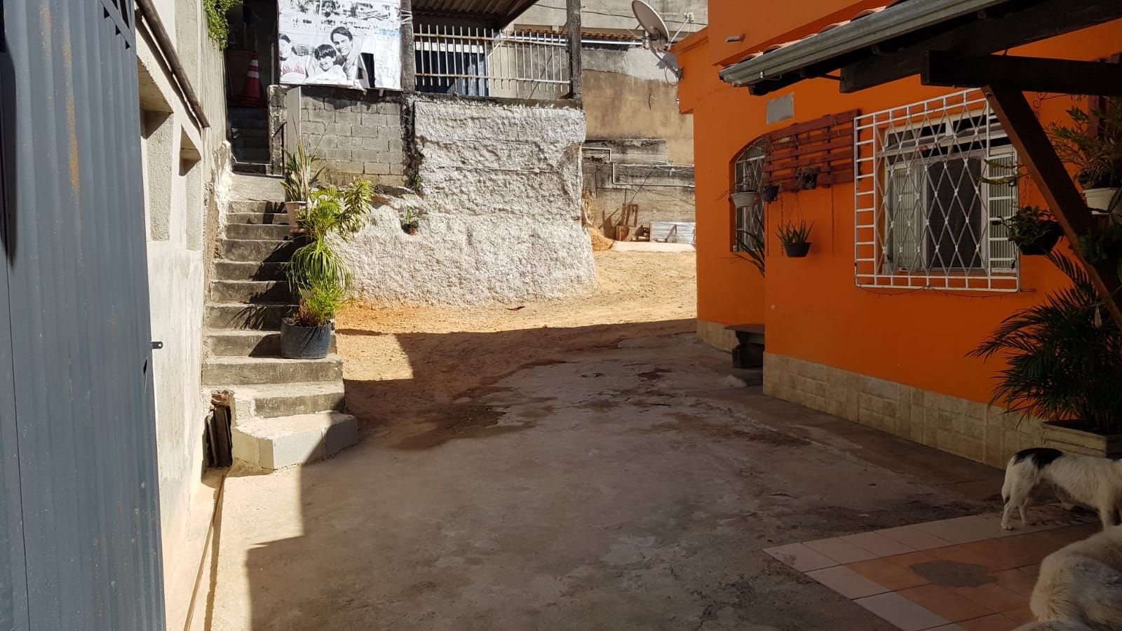 Casa com 3 dormitórios à venda, 120 m² por R$ 550.000,00 - Califórnia - Belo Horizonte/MG